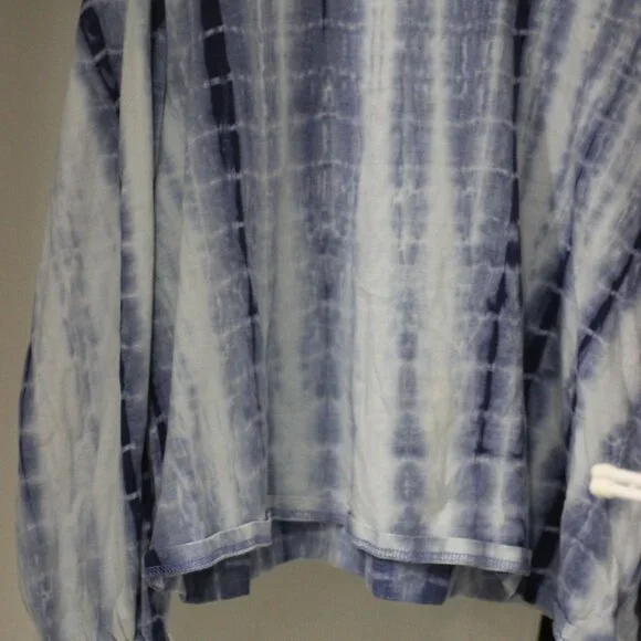 Blue and White Long Sleeve T-shirt Size 5X - Picture 4 of 5